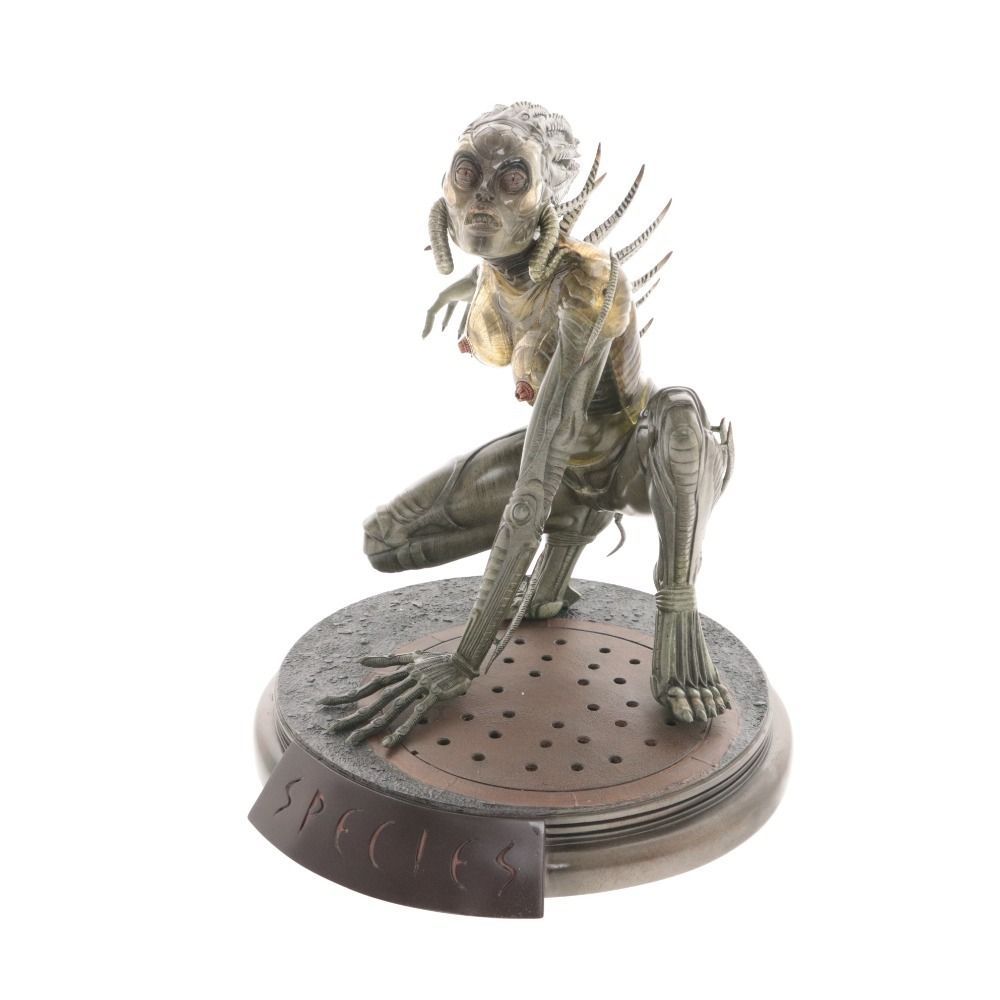 □ SIDESHOW COLLECTIBLES フィギュア シル SPECIES SIL