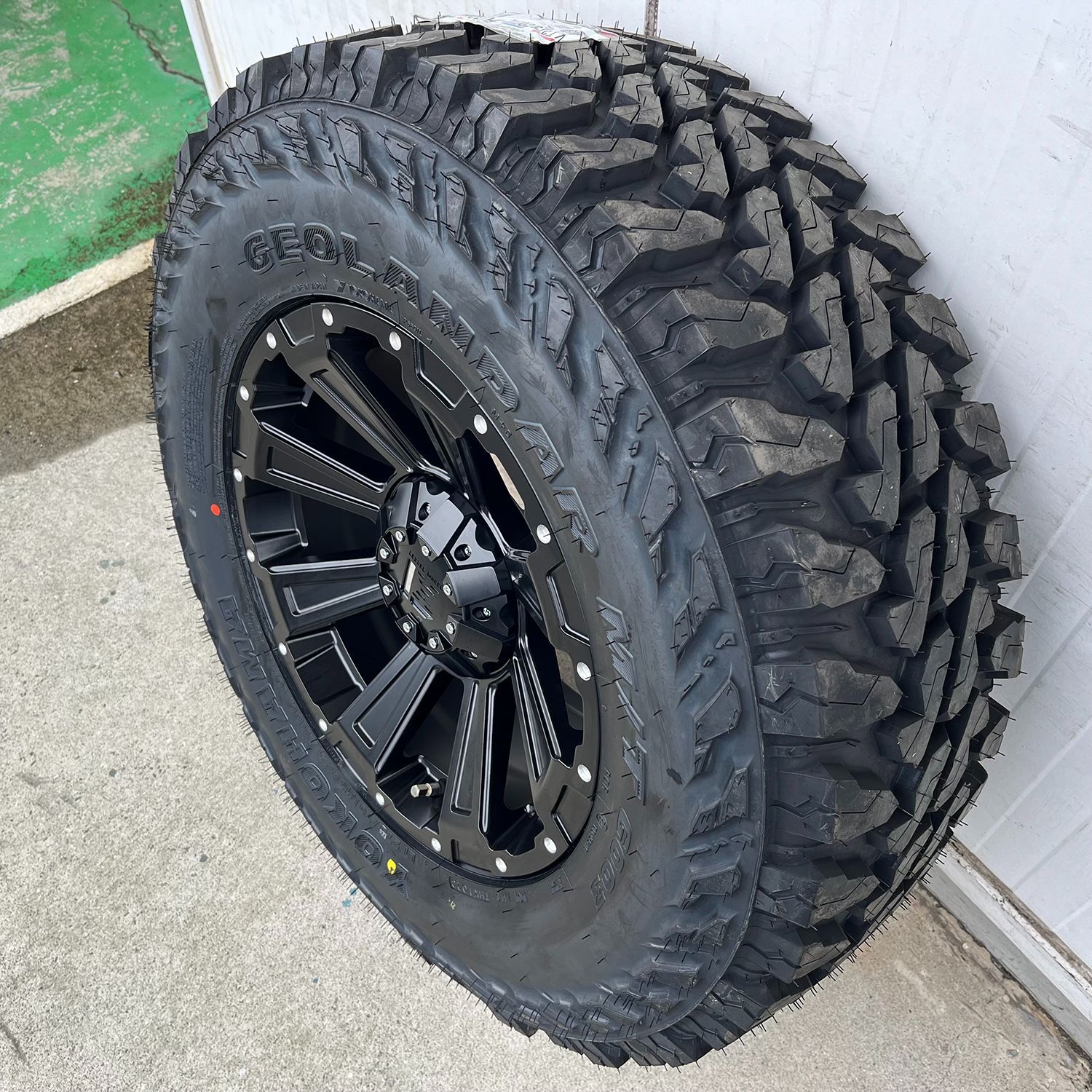 新品 背面用付き（5本セット）JL JK ラングラー 17インチ タイヤホイールセット YOKOHAMA ジオランダー MT 265/70R17  285/70R17 275/70R17 DeathRock デスロック JEEP 夏タイヤ - メルカリ