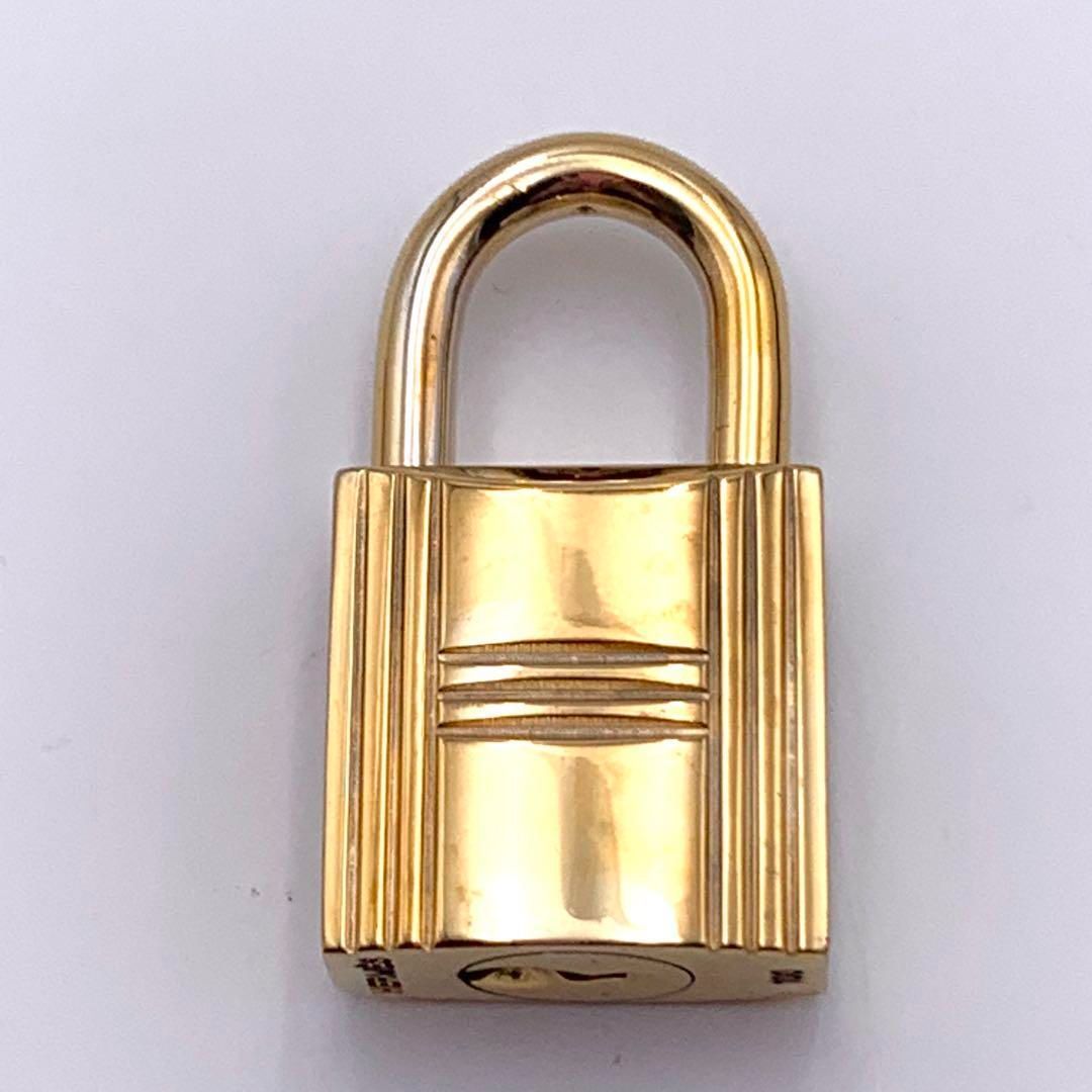HERMES エルメス カデナ　24Kメッキ　No.100 100 番　鍵付き HERMES エルメス カデナ 24Kメッキ No.100 100番 鍵付き - メルカリ