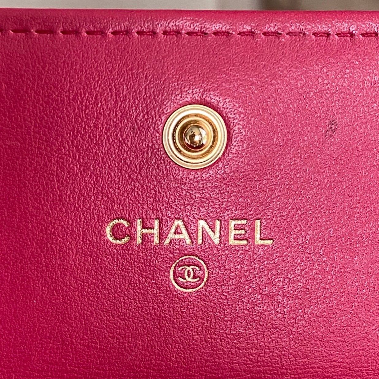 CHANEL 19 マトラッセ ラム 長財布 ロングフラップウォレット ピンク系 