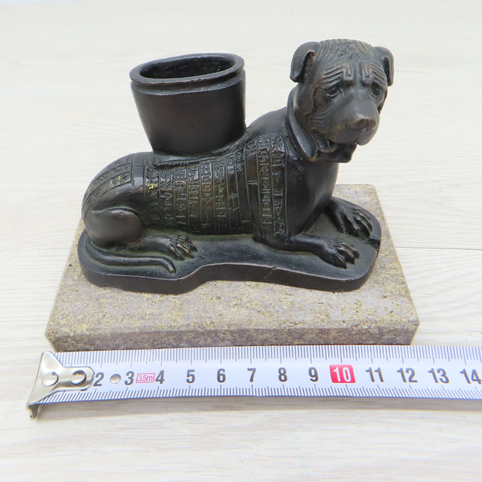奉納犬像