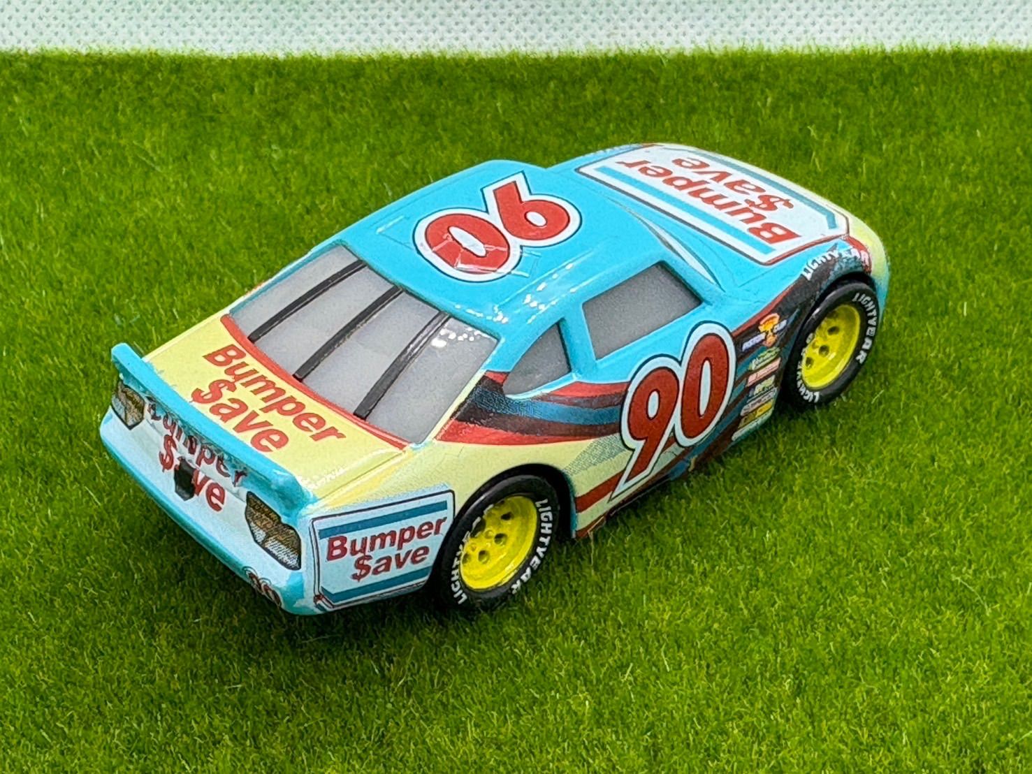 新品】カーズ ミニカー NO90番ピストンカップレーサー 仕様|mercari