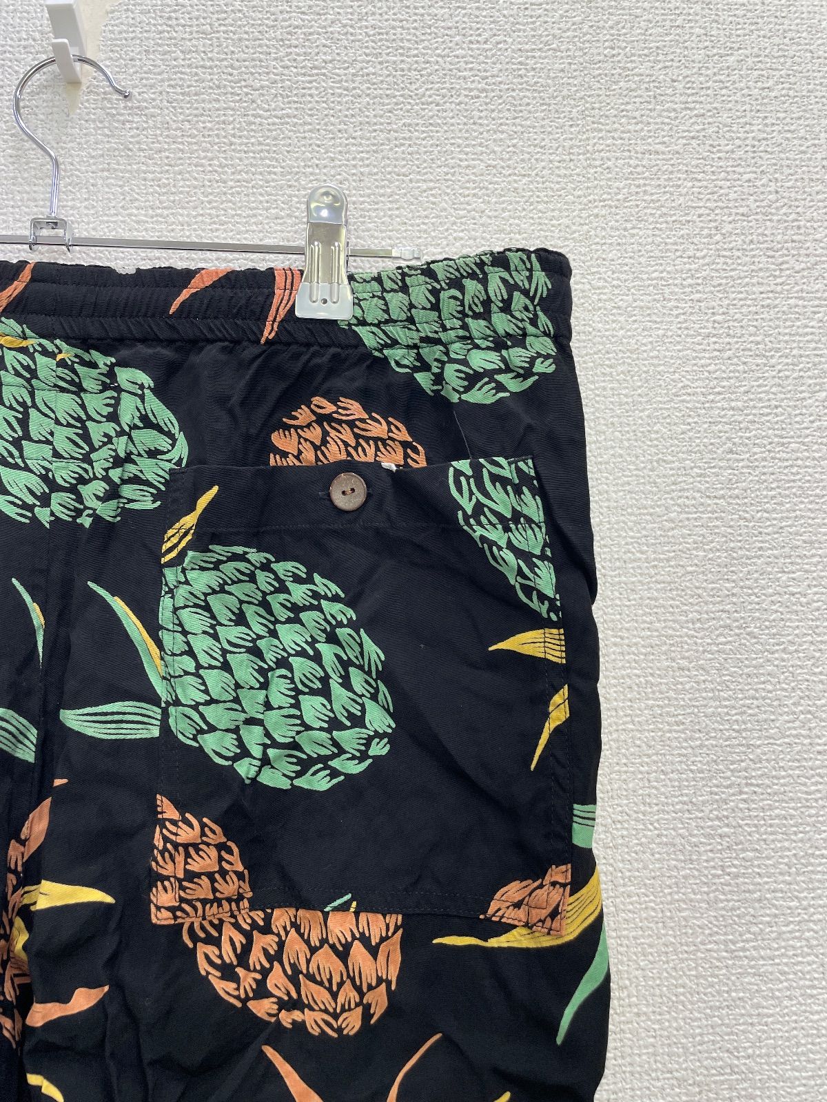 ハーフパンツ パイナップル