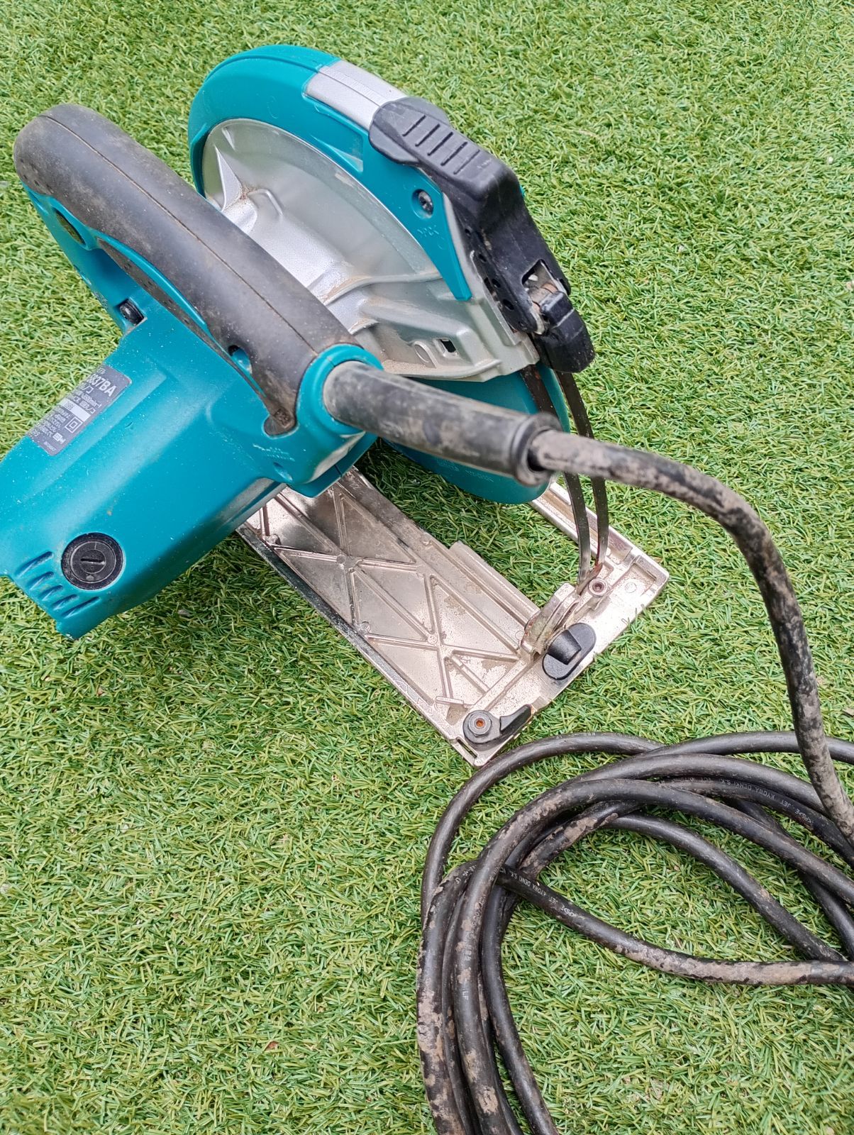 マキタ 190mm マルノコ 丸ノコ 丸鋸 5837BA マキタ 電気マルノコ 刃径