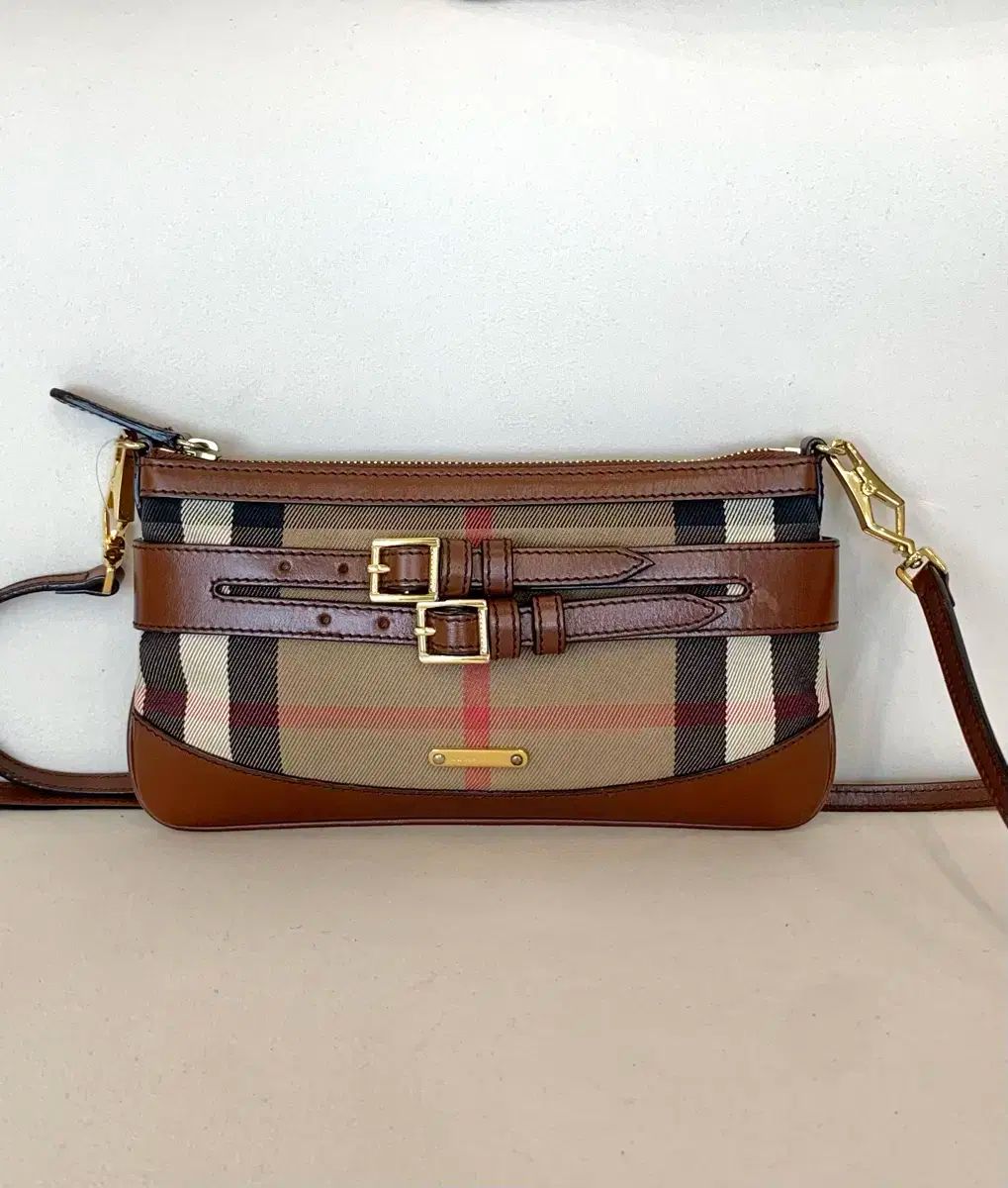 Burberry バーバリー ハウスチェック ベルト クロスバッグ