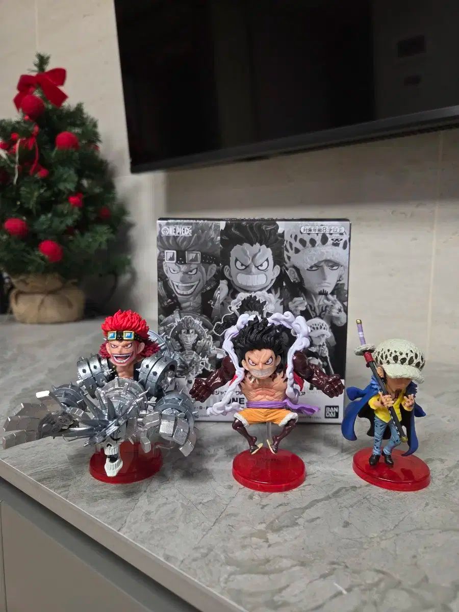 ONE 人気 PIECE（ワンピース） ワールドコレクタブル ジャンプ