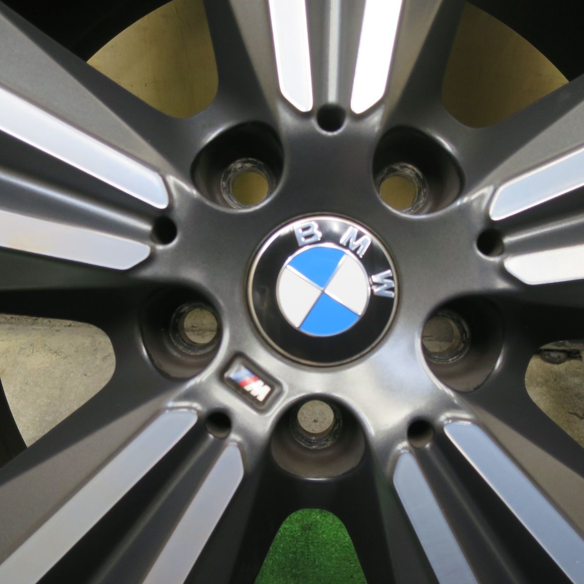 キレイ☆BMW X2 F39 Mスポーツ 純正 OP 225/40R20 ピレリ PZERO Pゼロ 