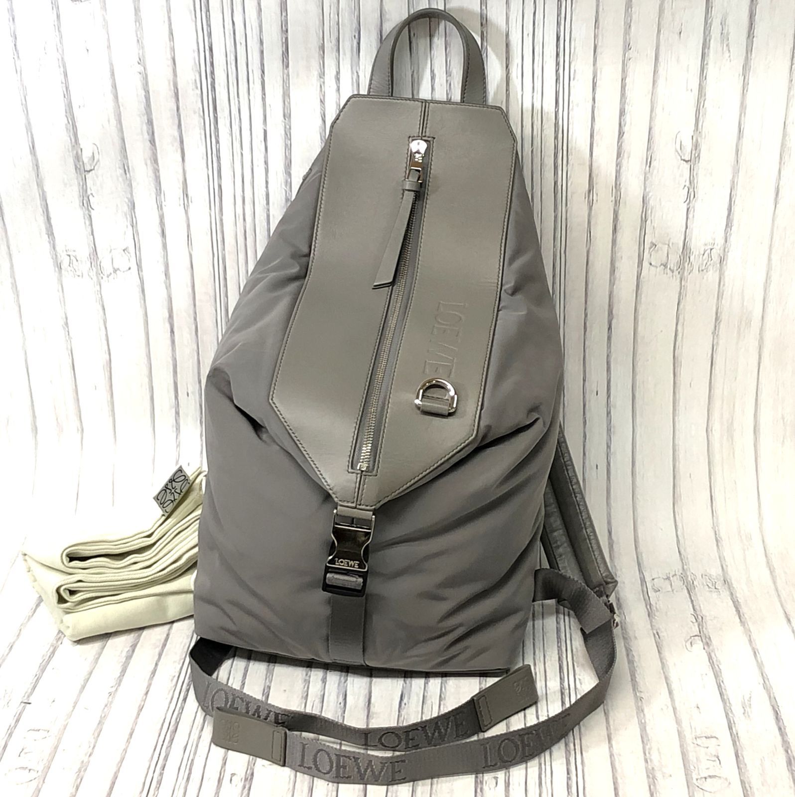 ☆美品☆LOEWE コンバーチブル LOEWE(ロエベ) リュックサック美品 