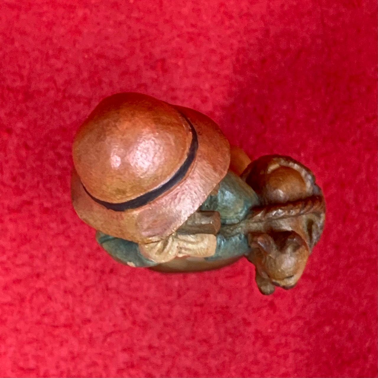 アンリ人形 木彫り フェリー・ウォルフ Spring Arrival 8.5cm Anri