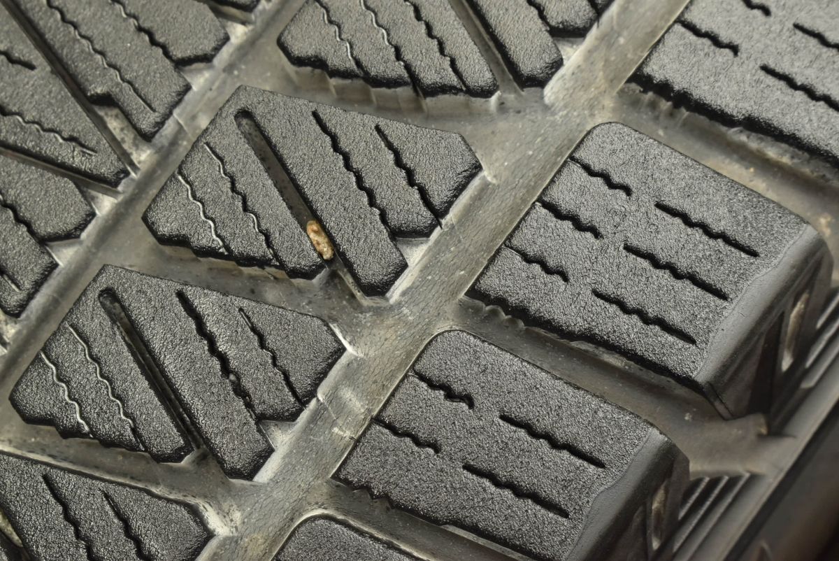 交換用に ブリヂストン ブリザック DM-V3 215 70R16 4本セット エクストレイル CX-5 フォレスター デリカD 5 ジムニーシエラ TRITUETUBI_COM