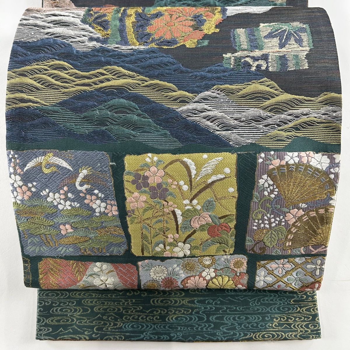 WEB限定カラー 緑 箔 金糸 草花 破れ色紙 秀品 袋帯 全通 メルカリ - 【中古】 正絹 着物・浴衣