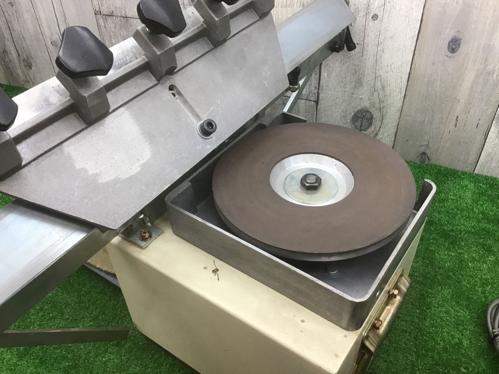 カンナ ノミ用刃物研磨機