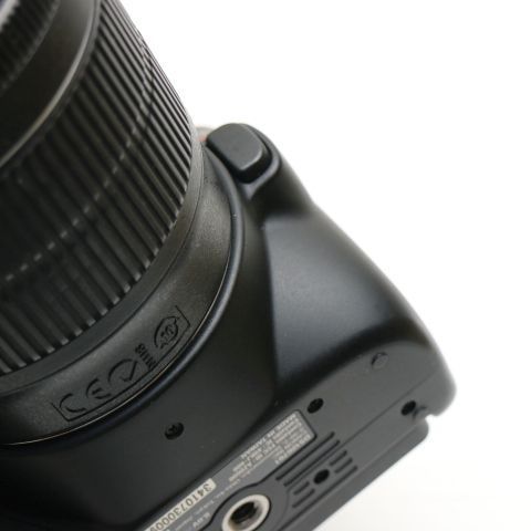美品 EOS Kiss X10 EF-S18-55 IS STM レンズキット ブラック