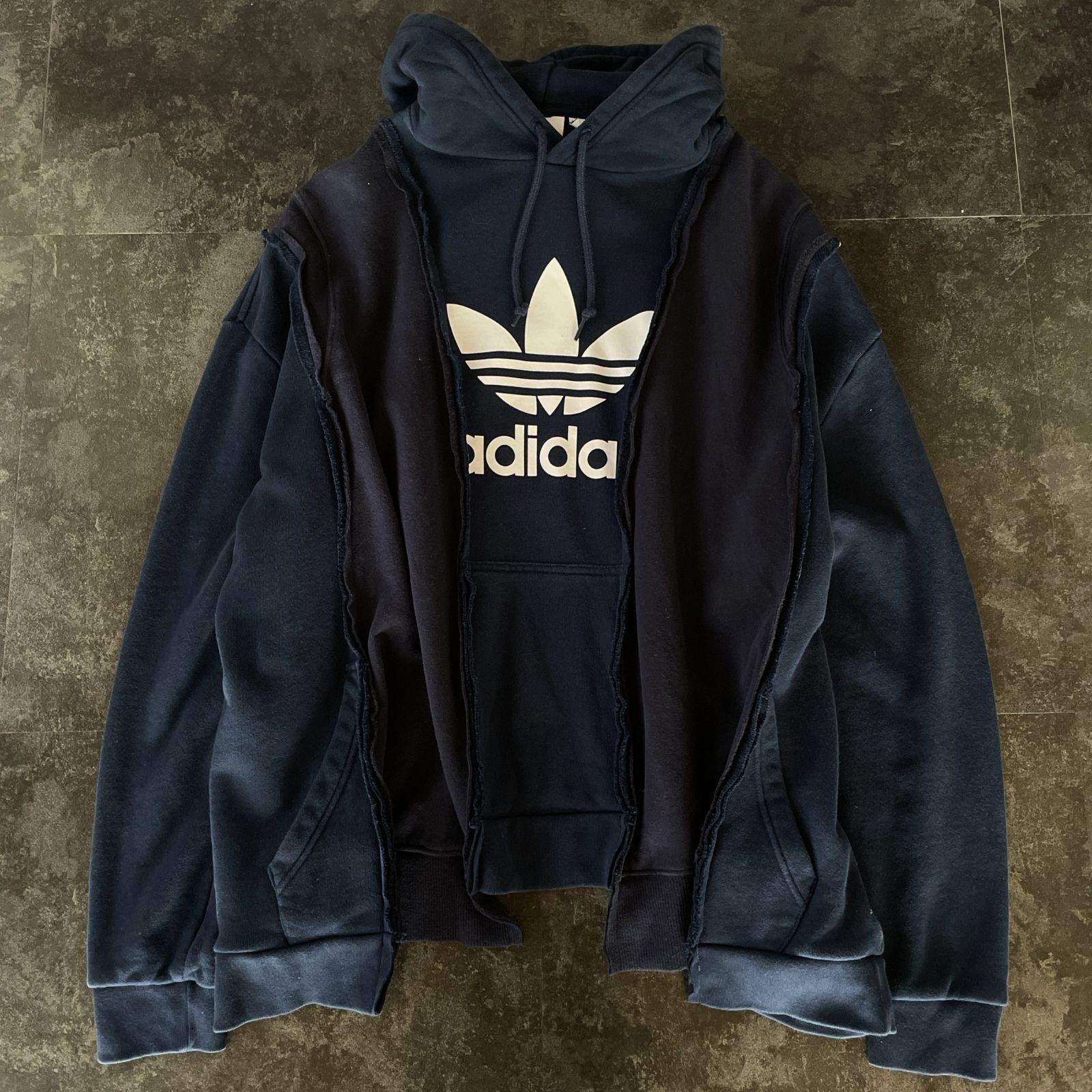 Remake】adidas × 再構築 リメイク 解体 つぎはぎ ドッキング オーバーサイズ パーカー ネイビー系 古着 Y2K 海外 - メルカリ