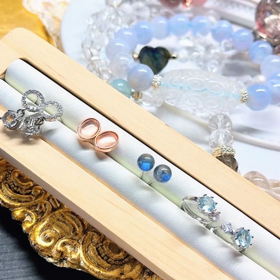 専用、天然石セット ころみ様専用】エッフェル塔チャーム天然石ブレス5