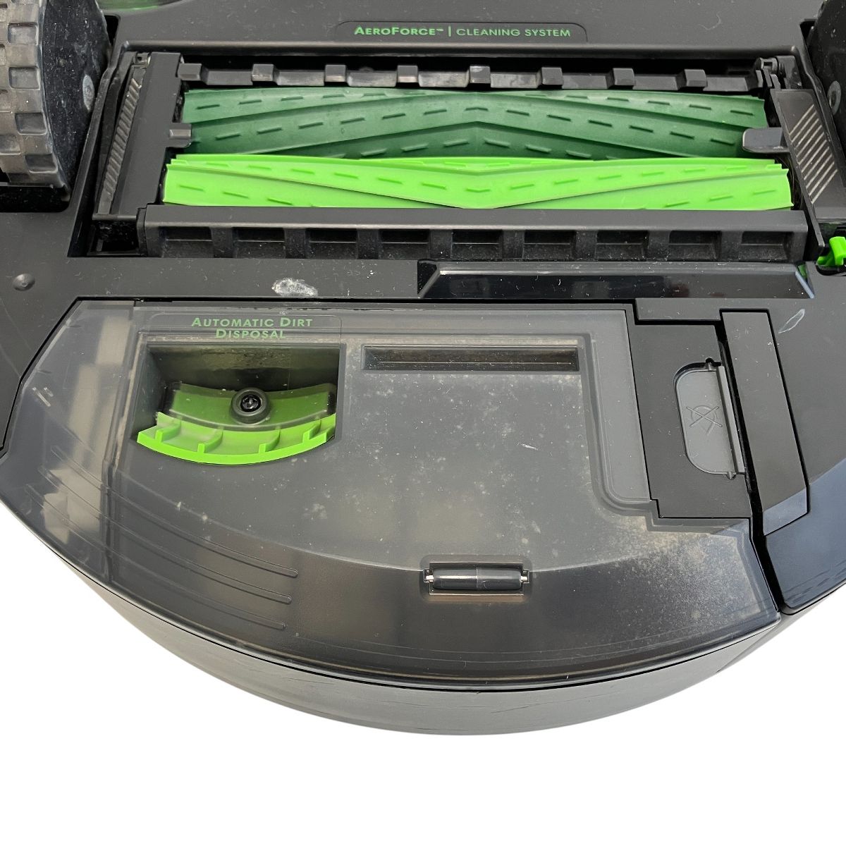 Roomba j7