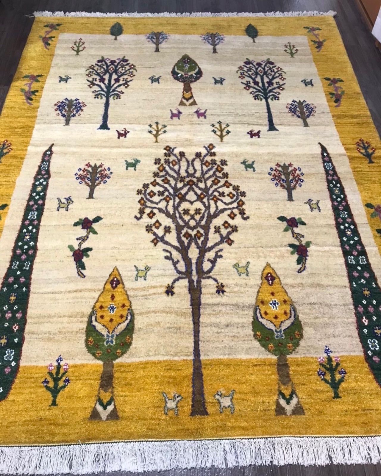 日本特販新品　ペルシャ絨毯・手織りリズギャッべ　黄色　ナチュラル　生命の木 ラグ・カーペット
