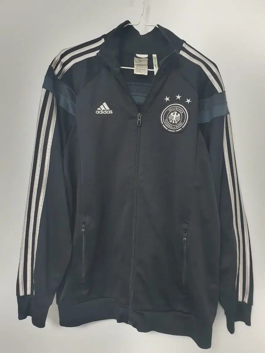 アディダス サッカードイツ代表 刺繍ロゴ エンブレム トラックジャケット　S 希少☆アディダス ドイツ代表 刺繍ロゴ トラックジャケット 1990年