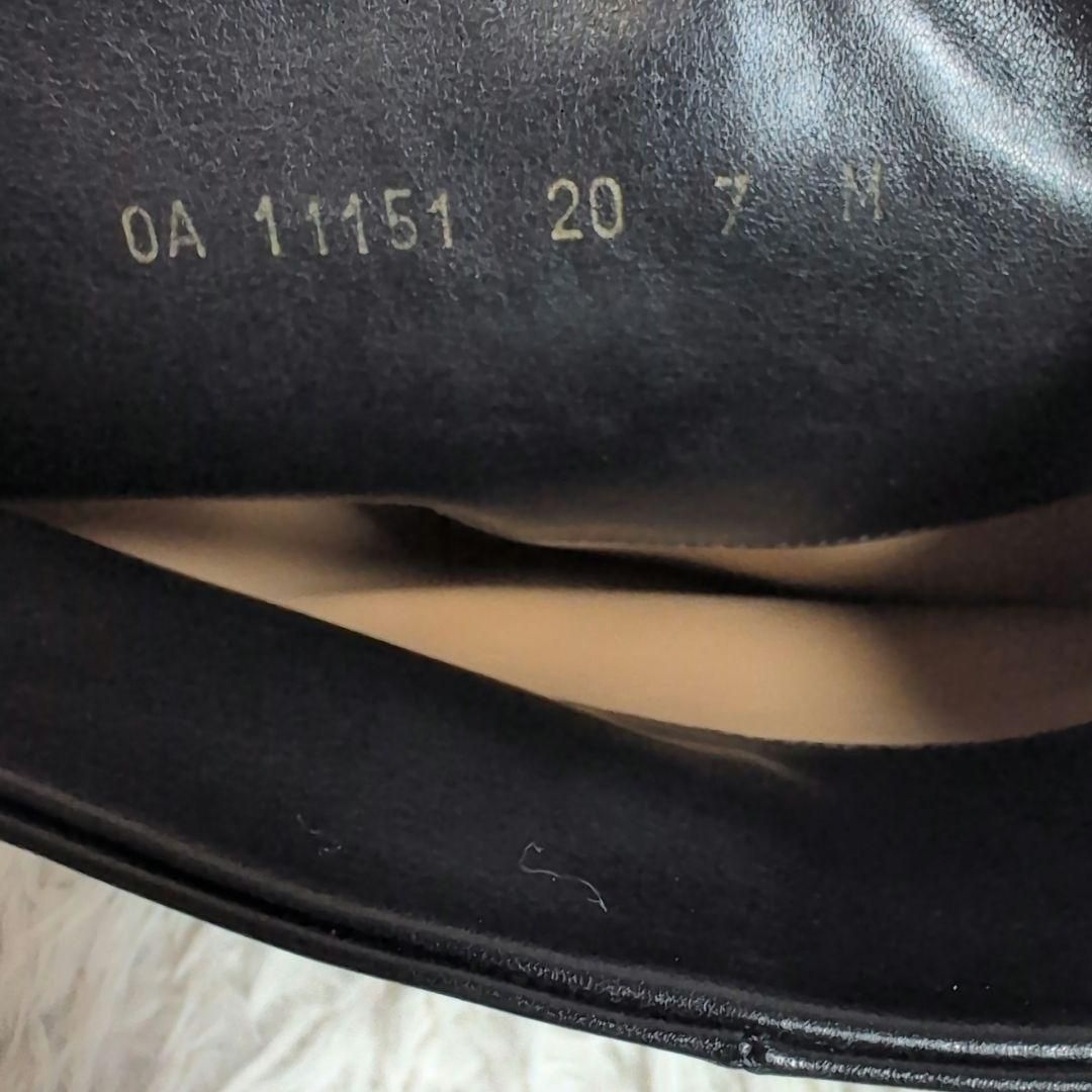 人気✨️Salvatore Ferragamo サルヴァトーレフェラガモ ヴァラリボン
