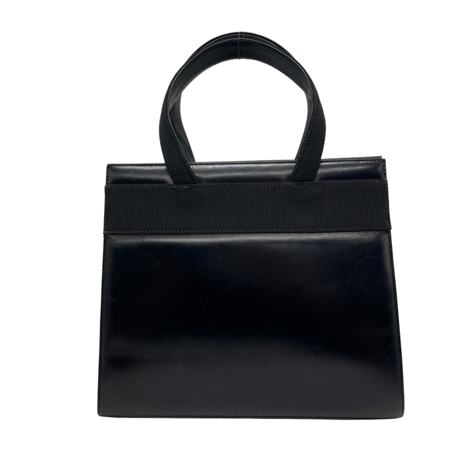 【美品】ferragamo フェラガモ　ヴァラリボン　24cm 定番　黒 フェラガモヴァラリボン 2WAYバッグ 黒 ゴールド金具 レディース