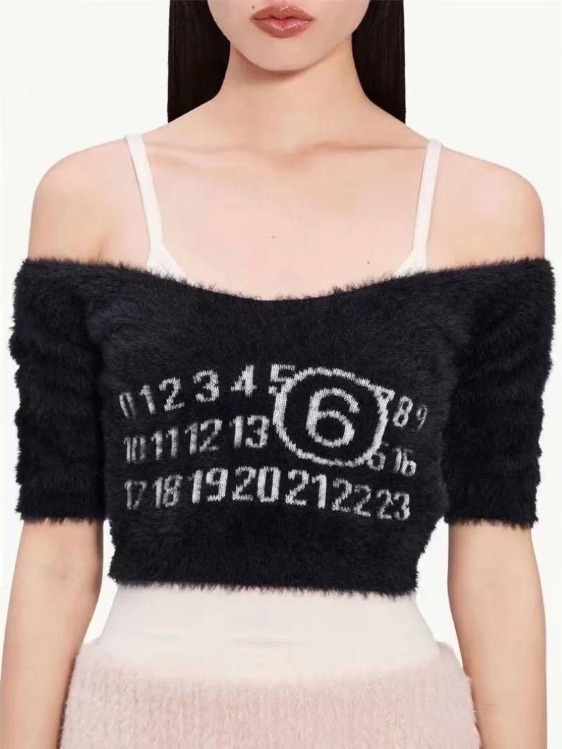 MM6 クロップドロゴニット　えみ姉着用　マルジェラ　Tシャツ MM6 クロップドロゴニットえみ姉着用マルジェラTシャツ
