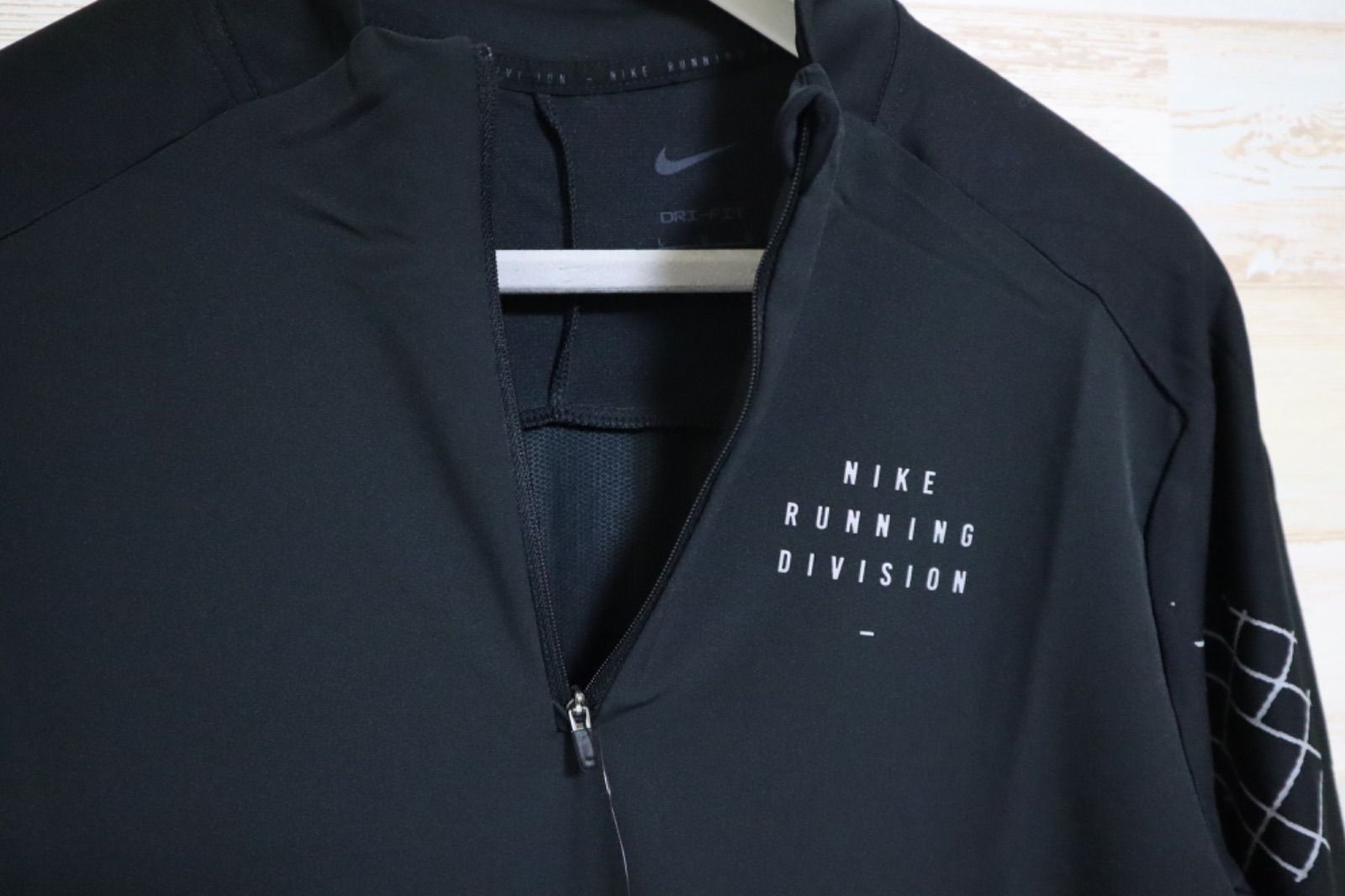 新品 NIKE ナイキ DRI-FIT ランニング ディビジョン ハーフジップ ロングスリーブシャツ Running Division ブラック 黒  - メルカリ