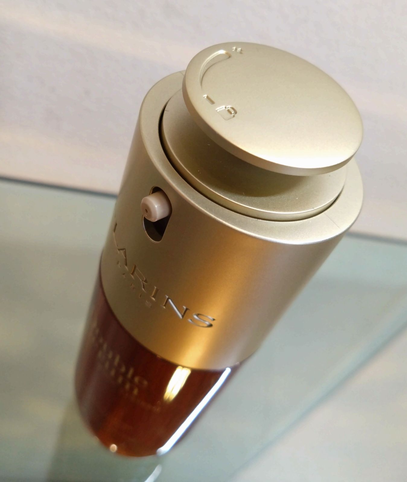 ☆NA03933 未使用保管品！ CLARINS クラランス ダブル セーラム ADC