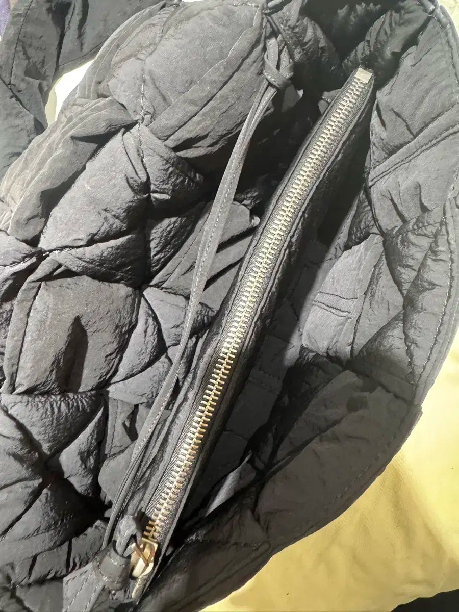 ボッテガ ヴェネタ ダウン カストバッグ KARIMZIABAT_FR