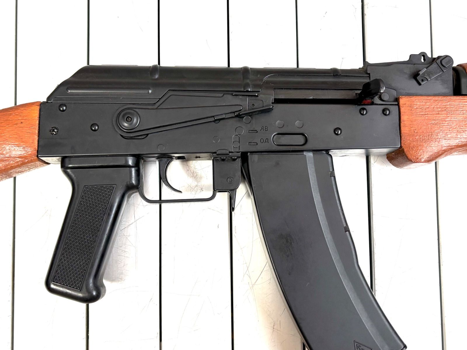 ASGK 1977 アサルト ライフル エアガン現状品 - メルカリ