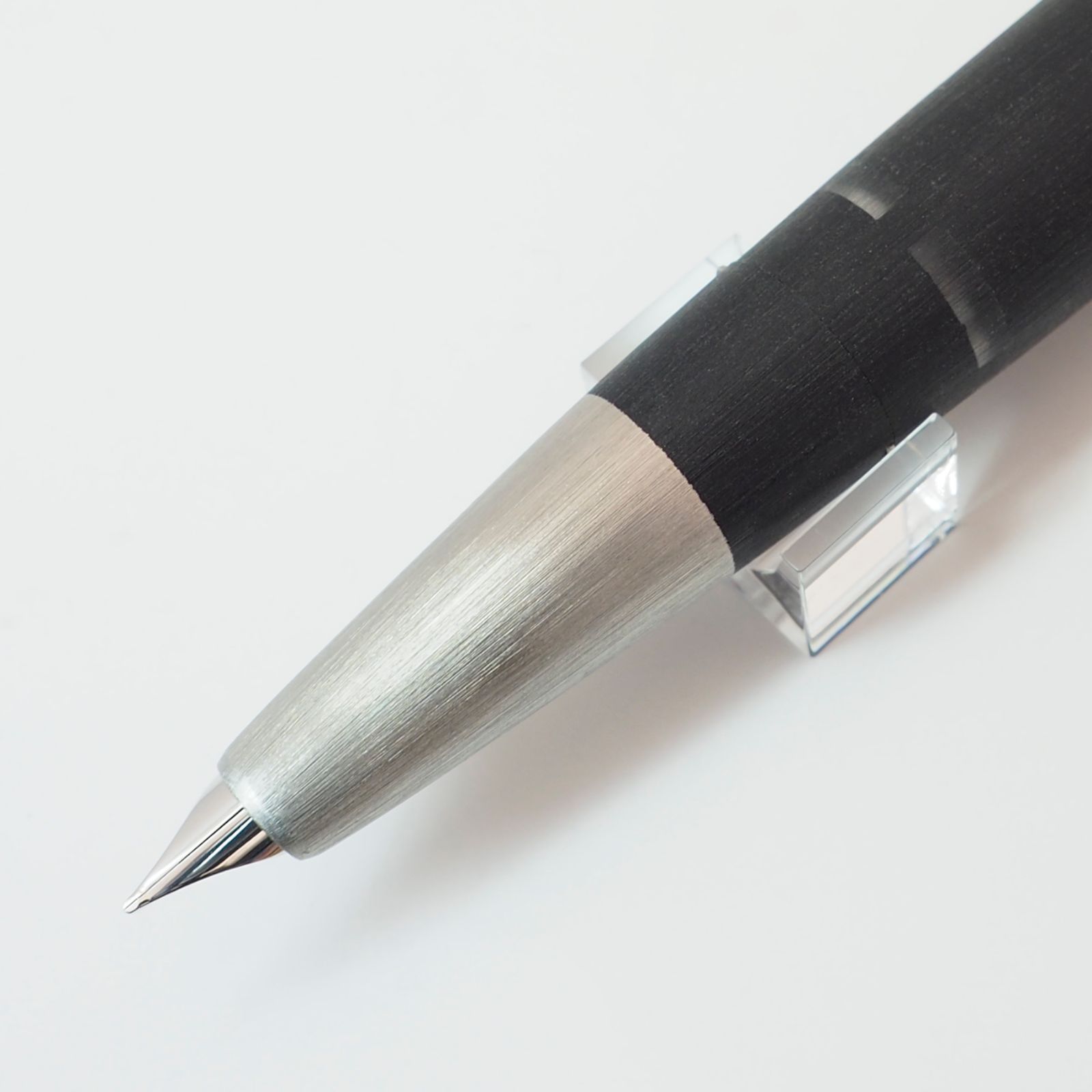 大特価！！！【新品】LAMY ラミー 2000 万年筆 L01 F（細字） Amazon | ラミー 万年筆 LAMY2000 L01 ﾍﾟﾝ先 F（細字） | 万年筆