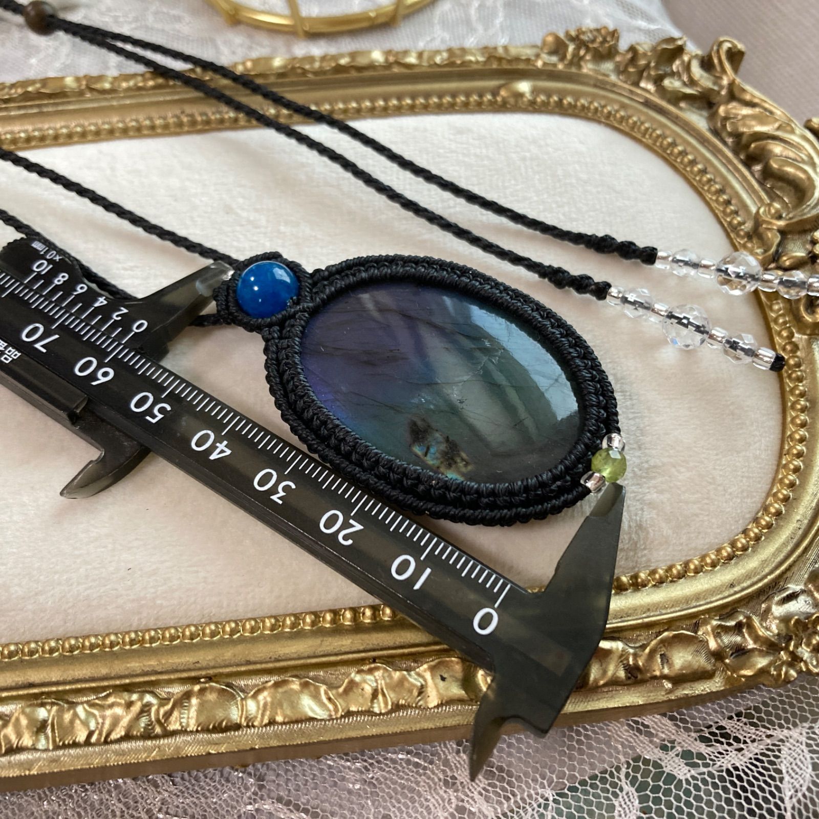 ラブラドライト（ブルー〜グリーン）大きめサイズ⭐︎マクラメ編み