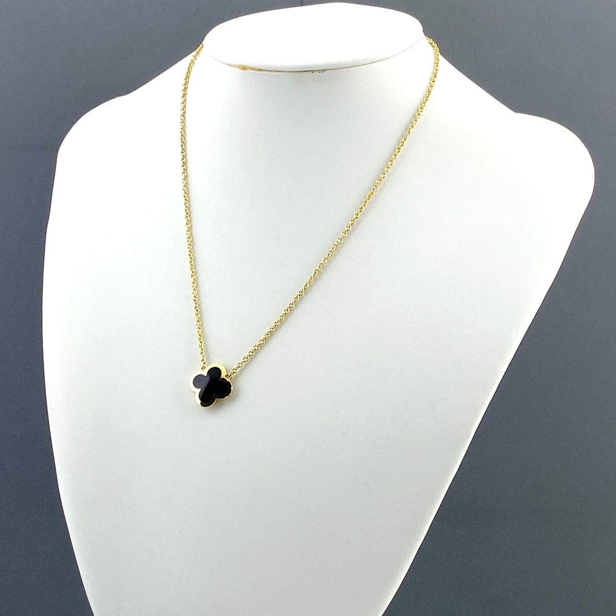 ヴァンクリーフ＆アーペル Van Cleef ＆ Arpels ピュア アルハンブラ 