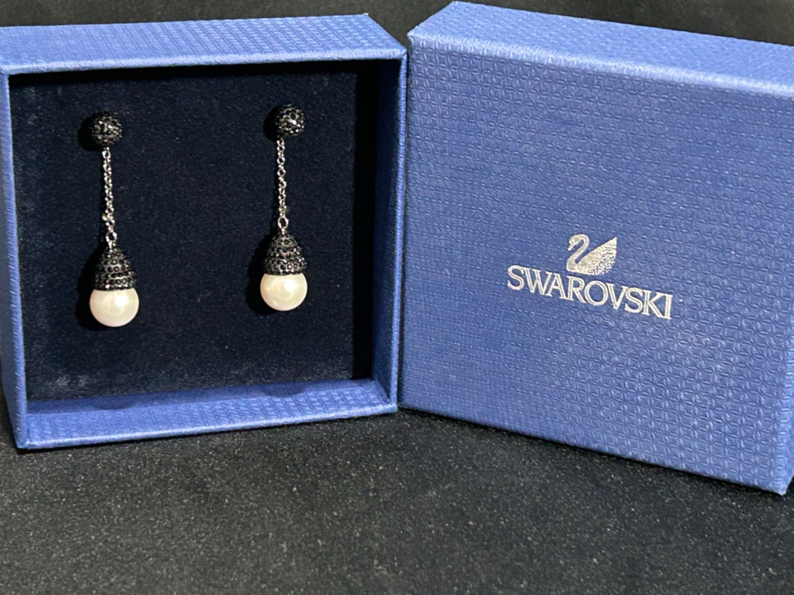 美品 スワロフスキー SWAROVSKI ピアノ ピアス ドロップ パール ブラッククリスタル b14