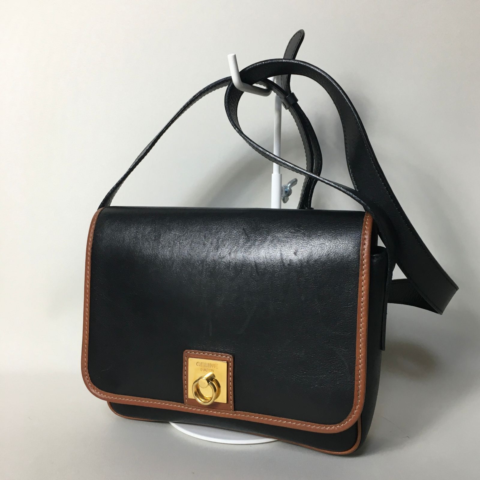 2506-239｜美品｜セリーヌ ショルダーバッグ ブラック ガンチーニロゴ金具 2506-239｜美品｜セリーヌ ショルダーバッグ ブラック