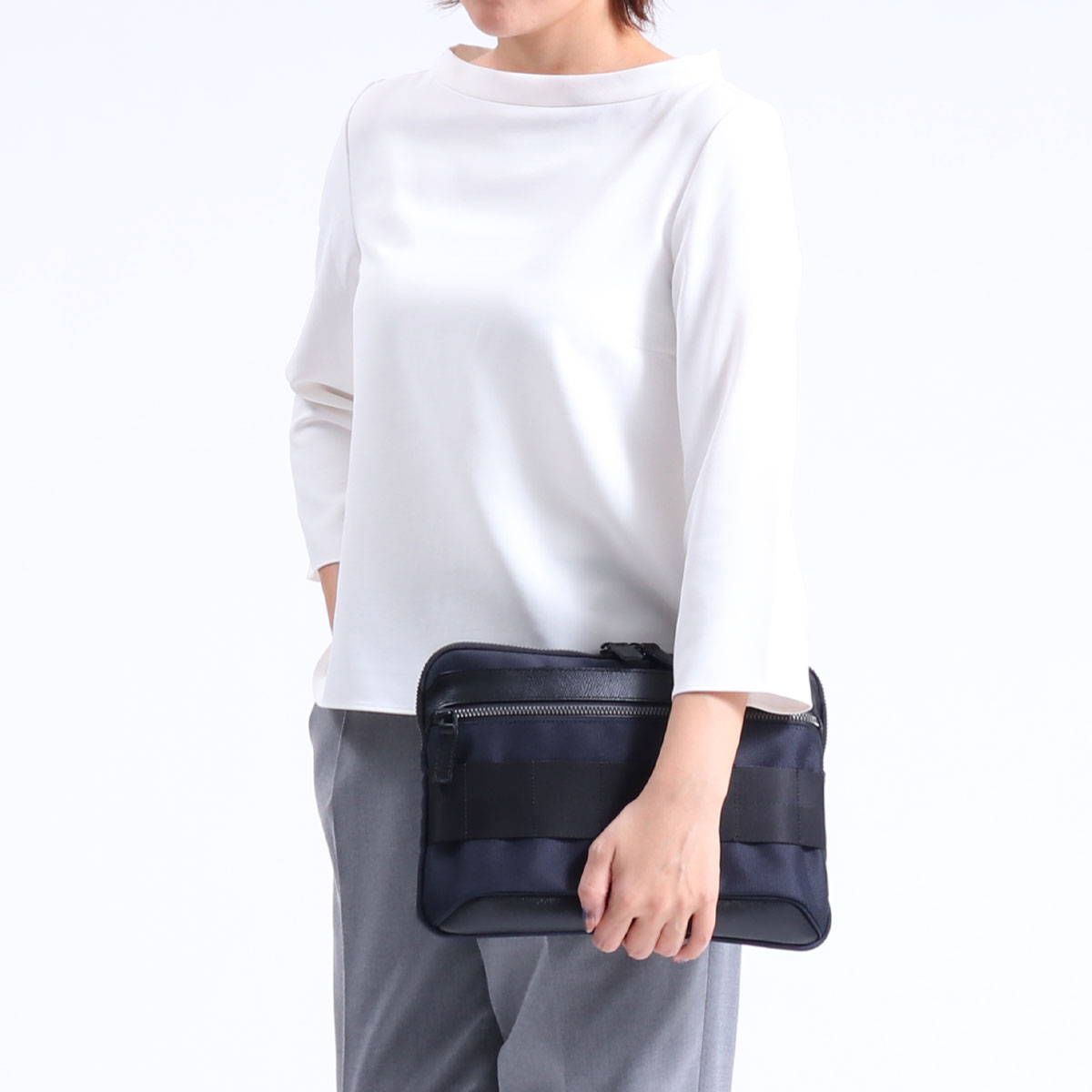 BRIEFING ブリーフィング タブレットケース（クラッチバッグ