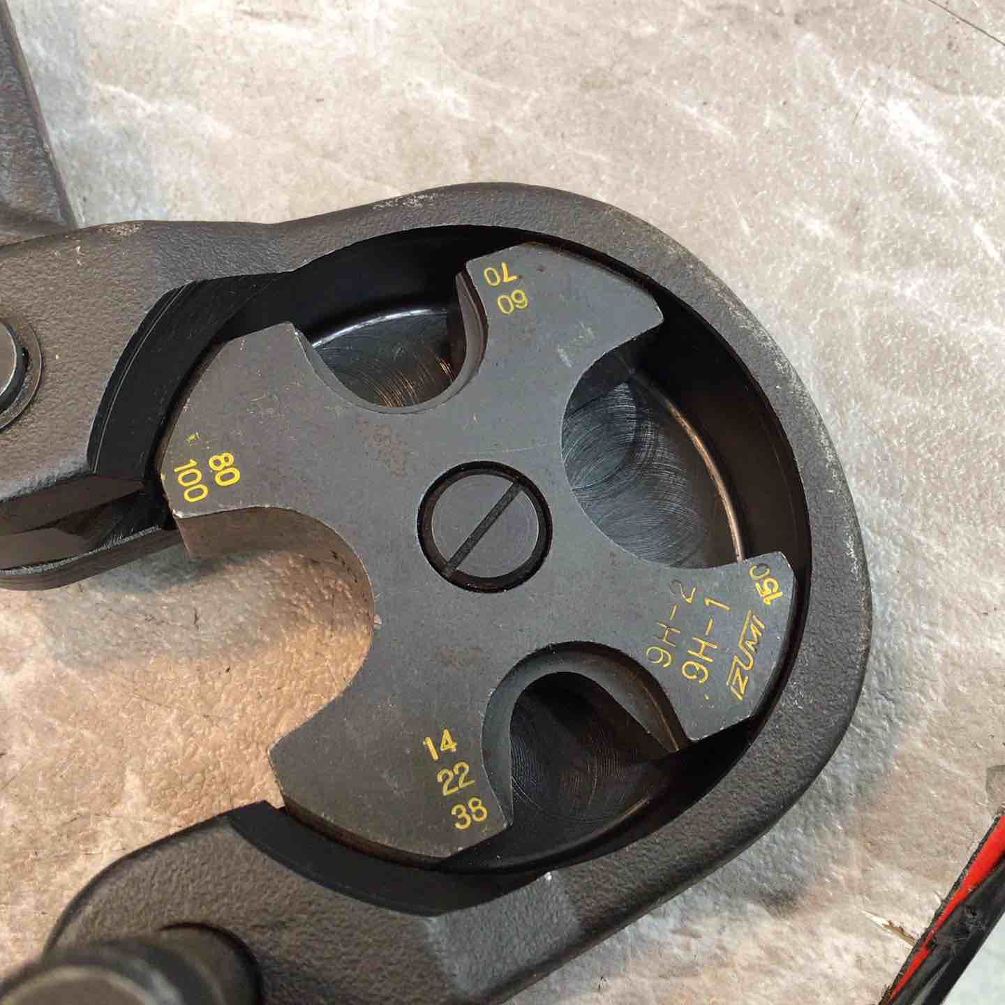 泉精機 油圧ヘッド 分離式工具 ヘッド部 9H-150H 【八潮店 泉精機 油圧ヘッド 分離式工具 ヘッド部 9H-150H 【八潮店