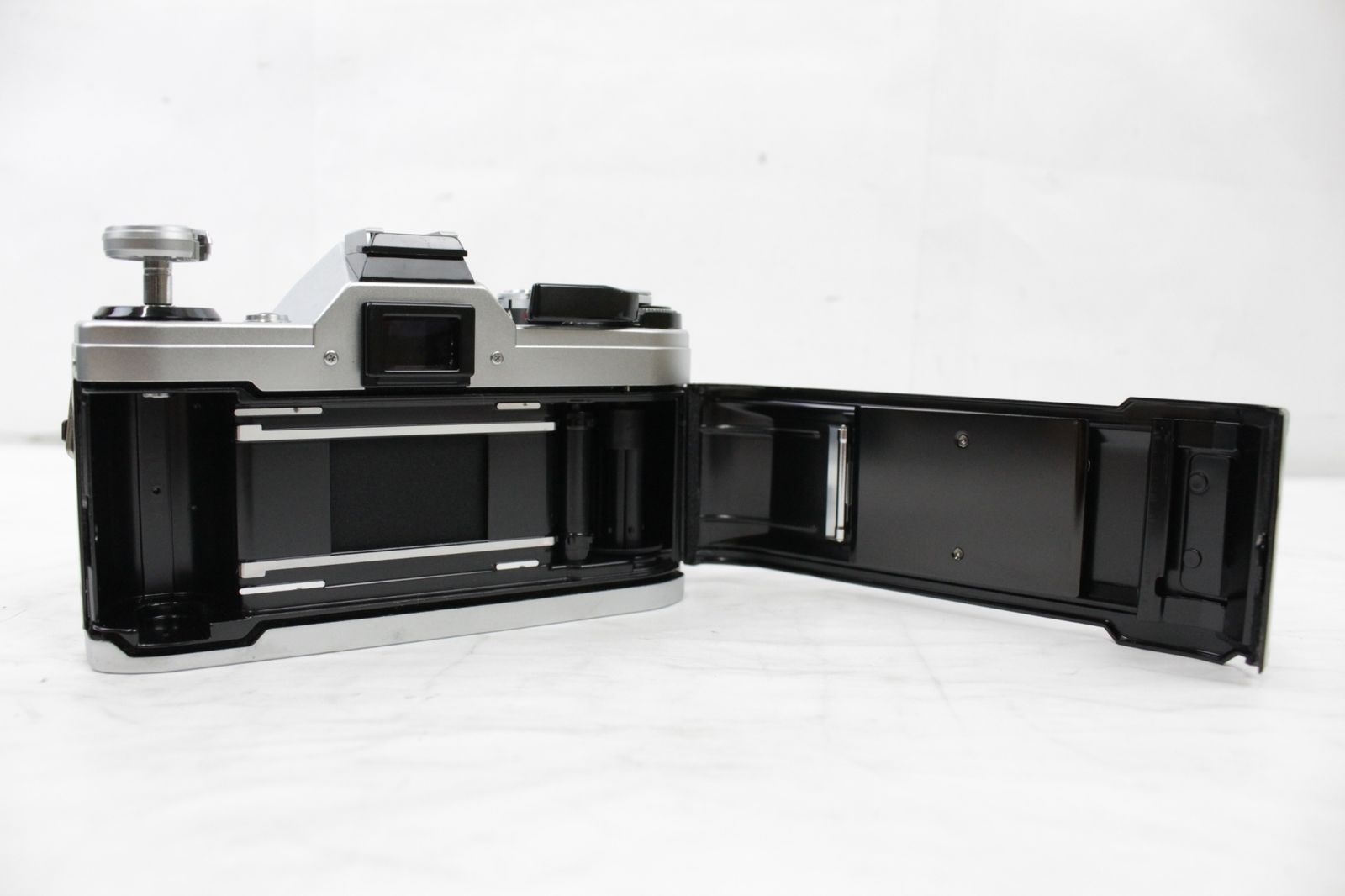 カメラ 現状品 キャノン AE-1 フィルム一眼 cannon フィルム カメラ