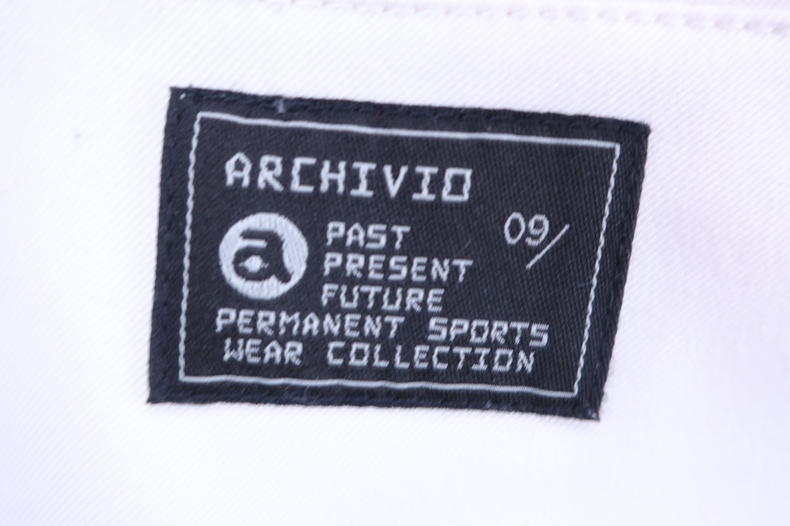 ARCHIVIO アルチビオ ポロシャツ バックプリント メンズ サイズ50 白 ARCHIVIO アルチビオ ポロシャツ バックプリント メンズ サイズ