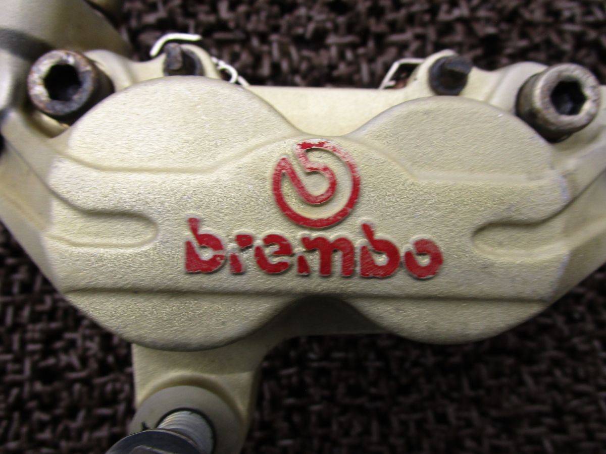 イナズマ400 フロントキャリパー