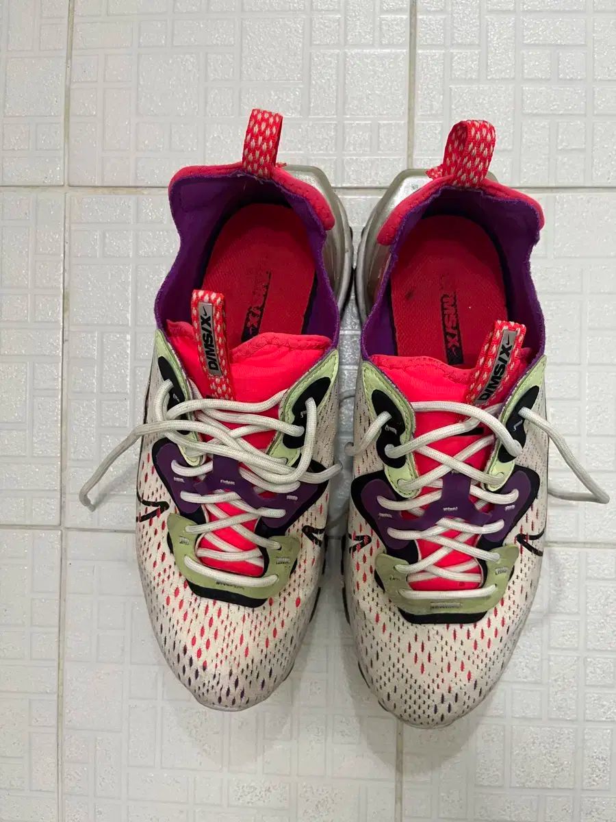 NIKE ナイキ