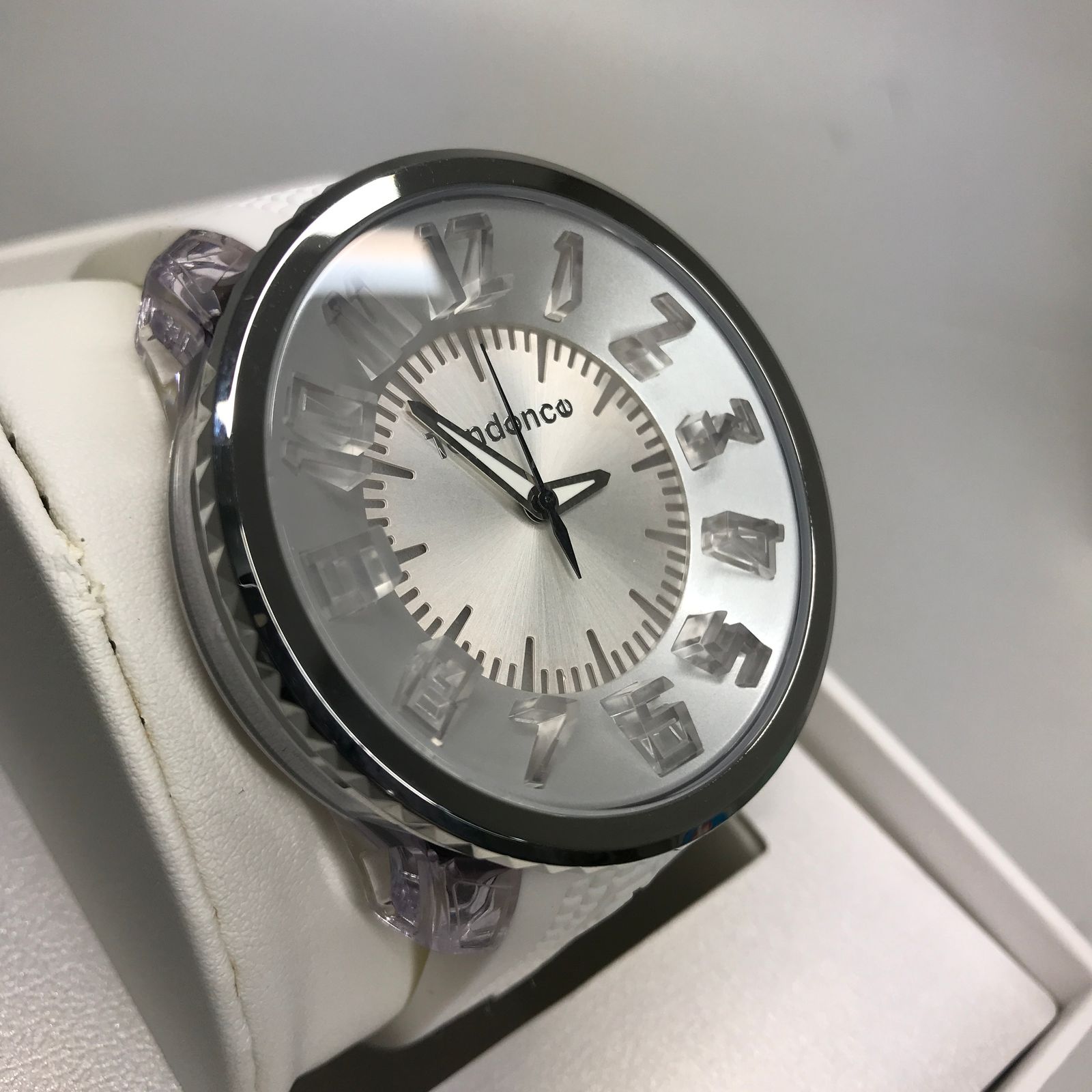 【本物保証】 Tendence テンデンス 腕時計 TG530005 電池式クォーツ - メルカリ テンデンス