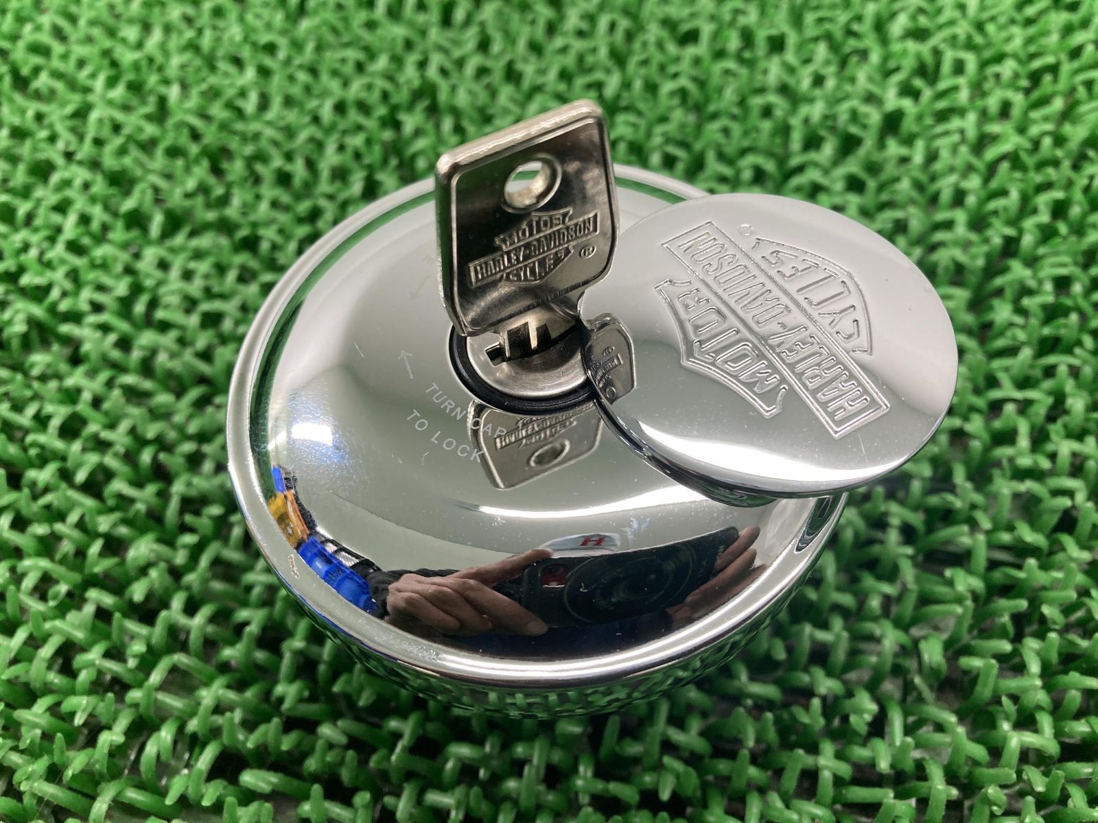 ハーレーダビッドソン純正タンクキャップ 鍵付き 61100119A