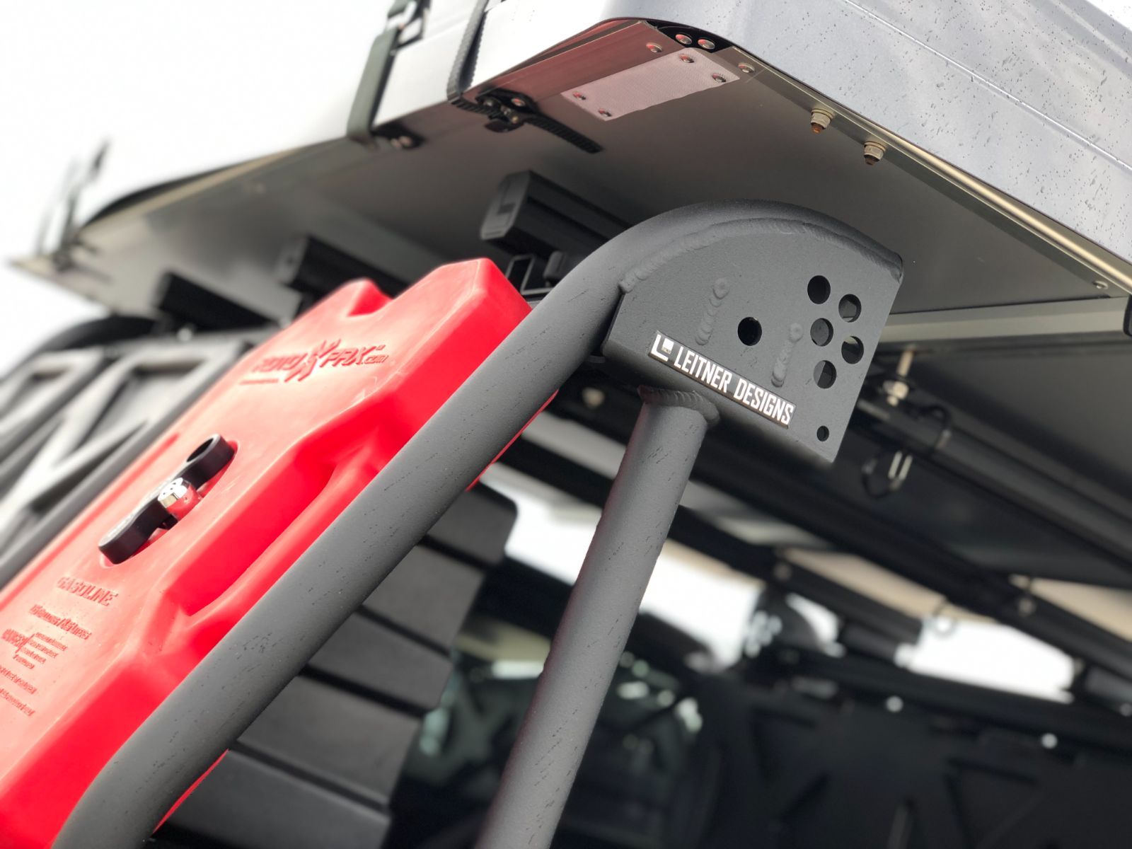 LEITNER DESIGNS アクティブカーゴシステム クラシック HILUX ハイラックス 荷台 活用 収納 ルーフラック カスタム カッコイイ オフロード アウトドア