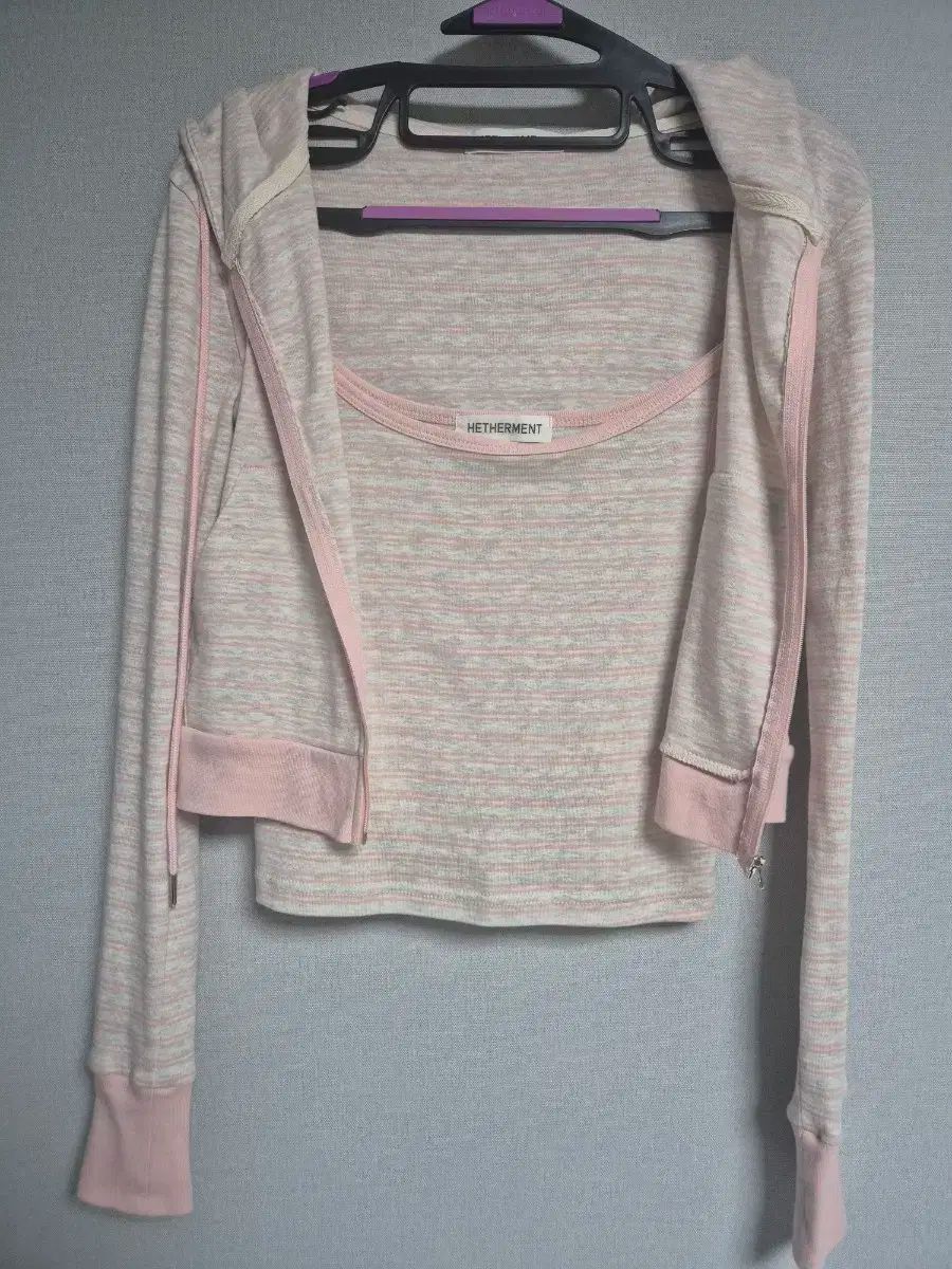 ピンク ストライプ