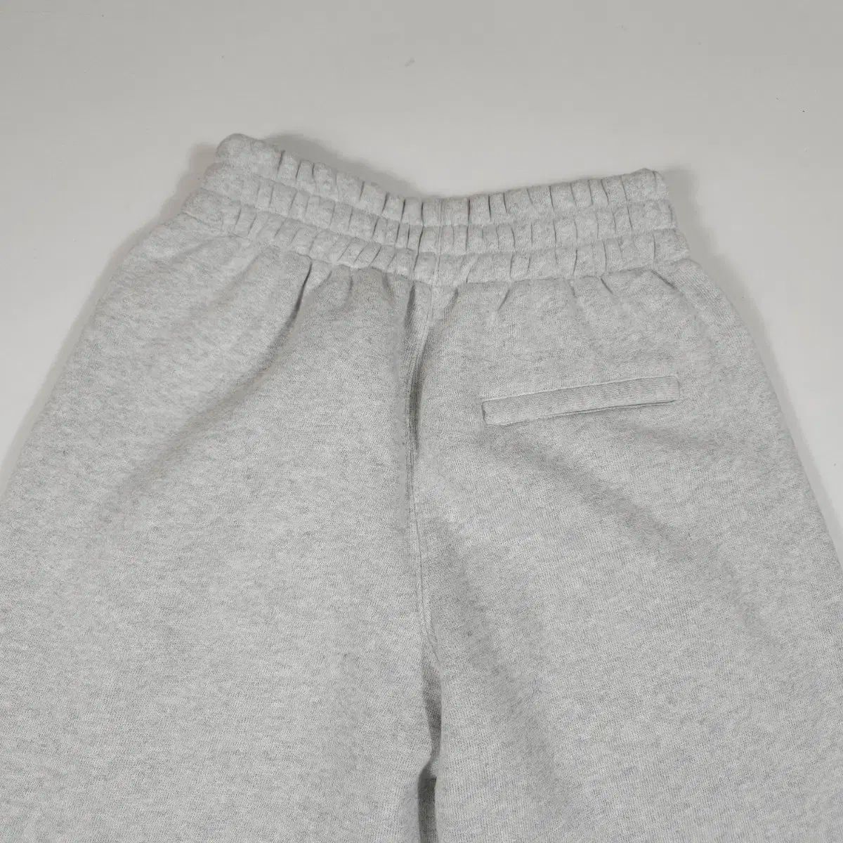 スウェットパンツ