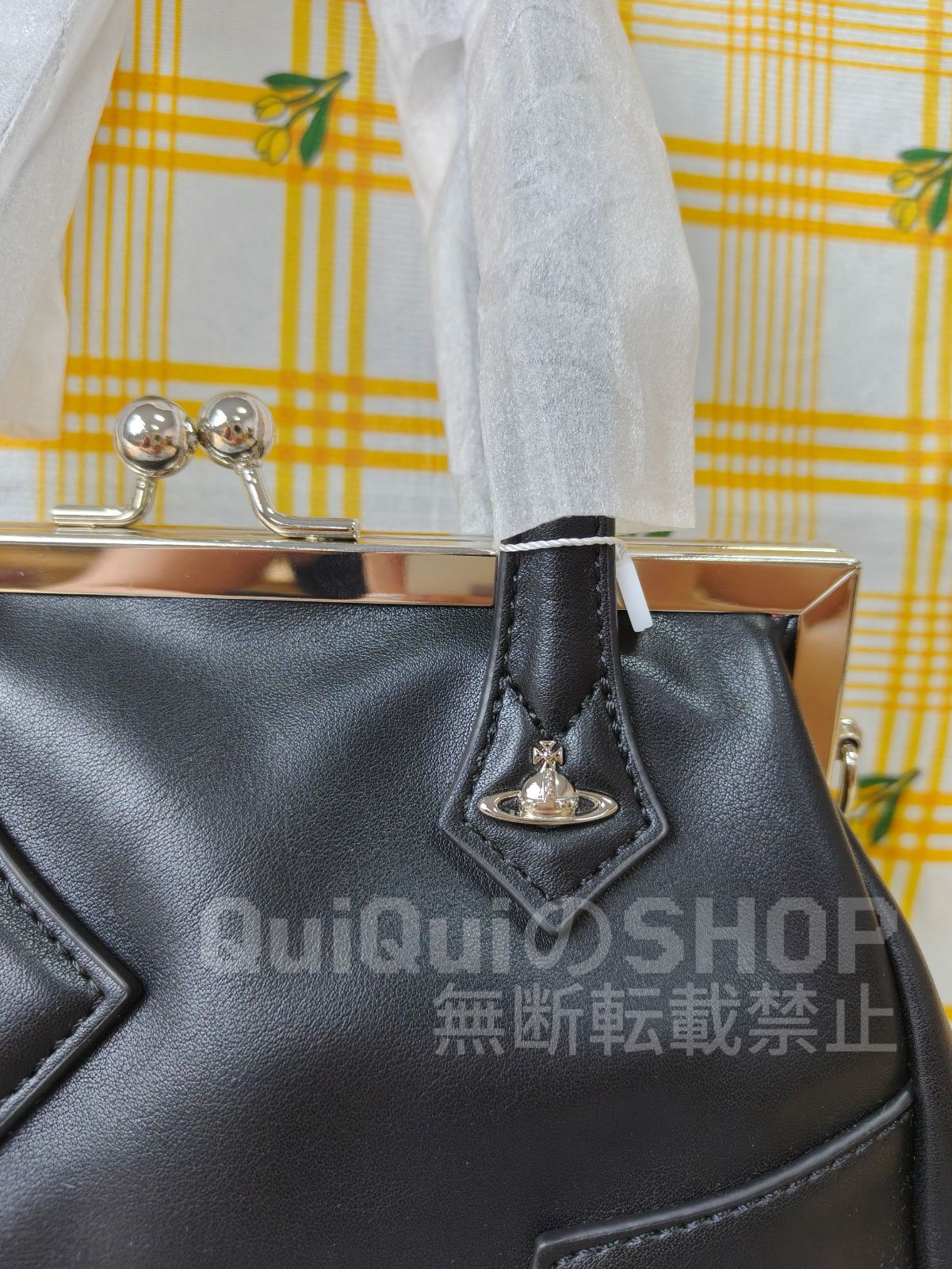 美品　希少　Vivienne Westwood がま口　レザーハンドバッグ 美品 希少 Vivienne Westwood ヴィヴィアンウエストウッド