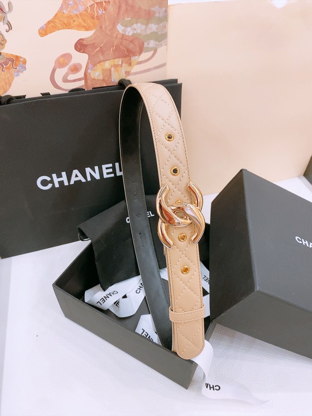 25P国内発【カジュアル★】CHANEL ベルト 2色展開 今日特価】Chanel ニューモデル レディースベルト-2 - メルカリ