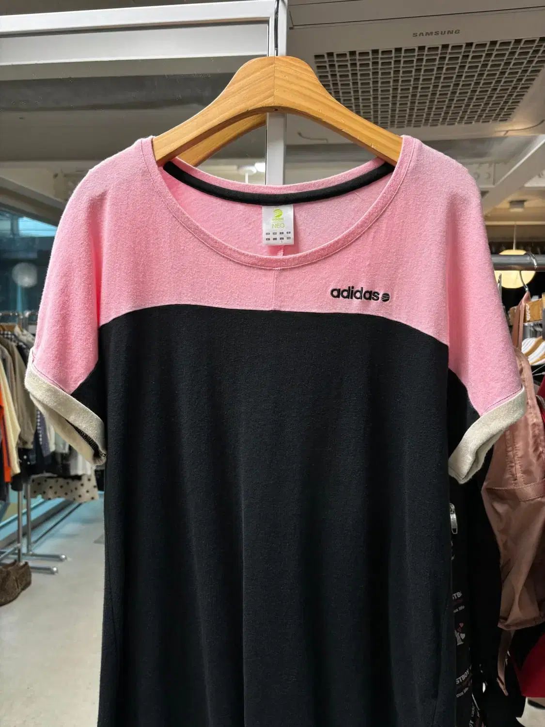 Tシャツ