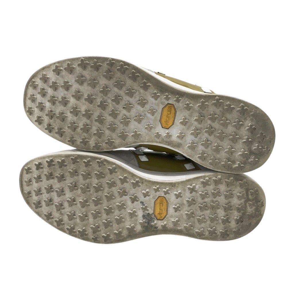 ゴルフシューズ