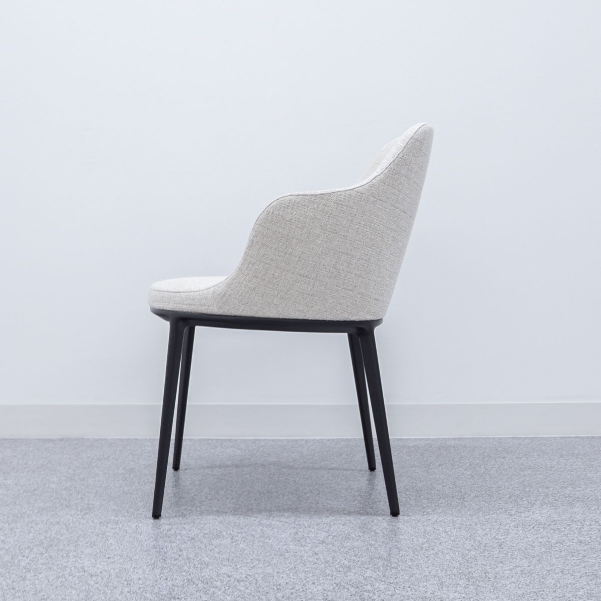 B&B Italia ダイニングチェア レザー① Maxalto B&B Italia ダイニングチェア レザー① Maxalto